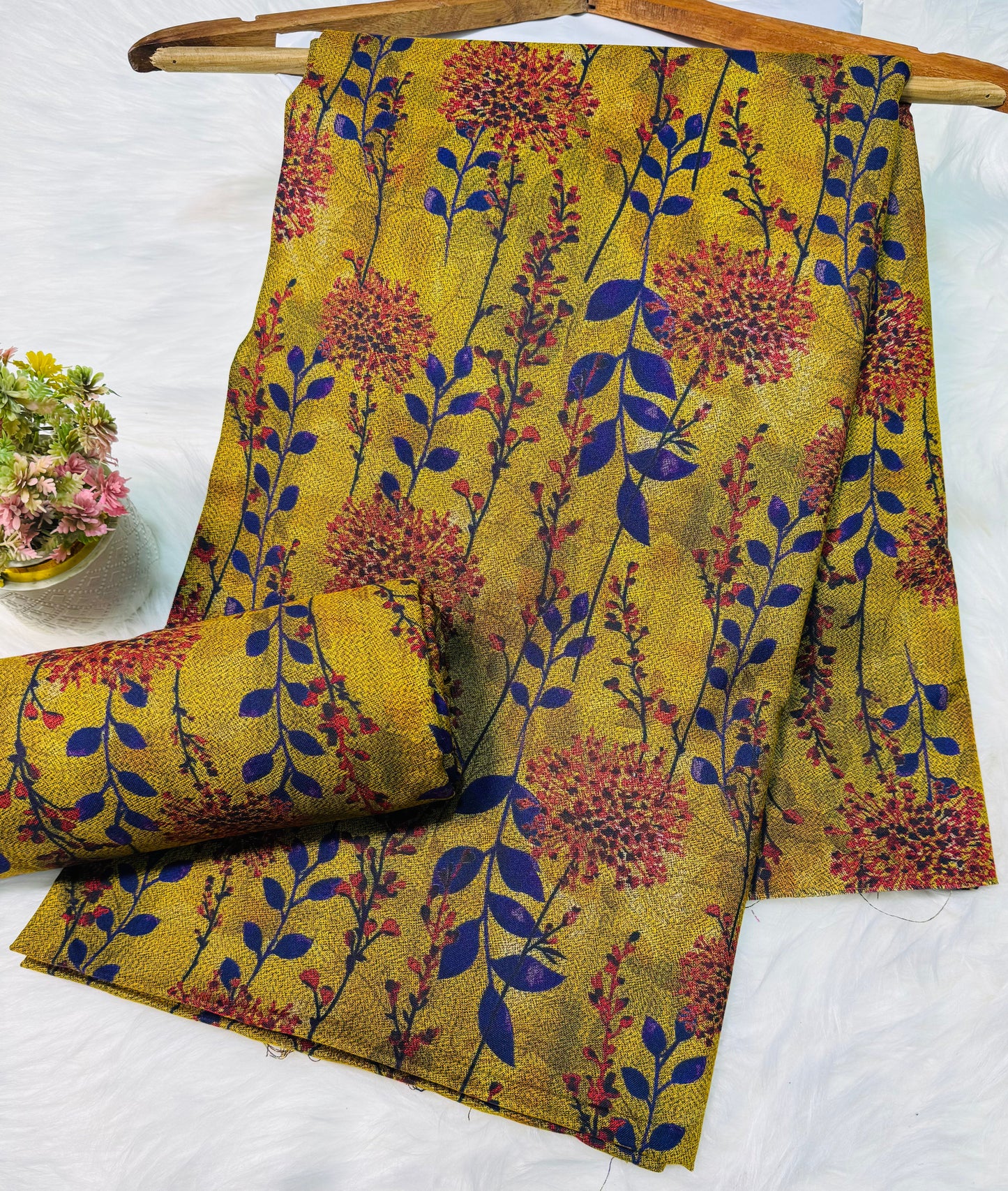 Unstitched Premium Dhanak 2PC Suit Fabric - 0023