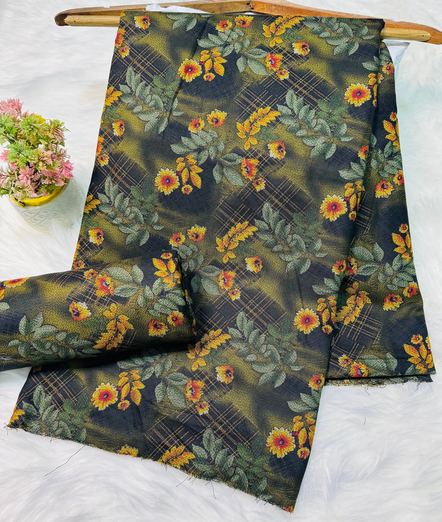 Unstitched Premium Dhanak 2PC Suit Fabric - 0010