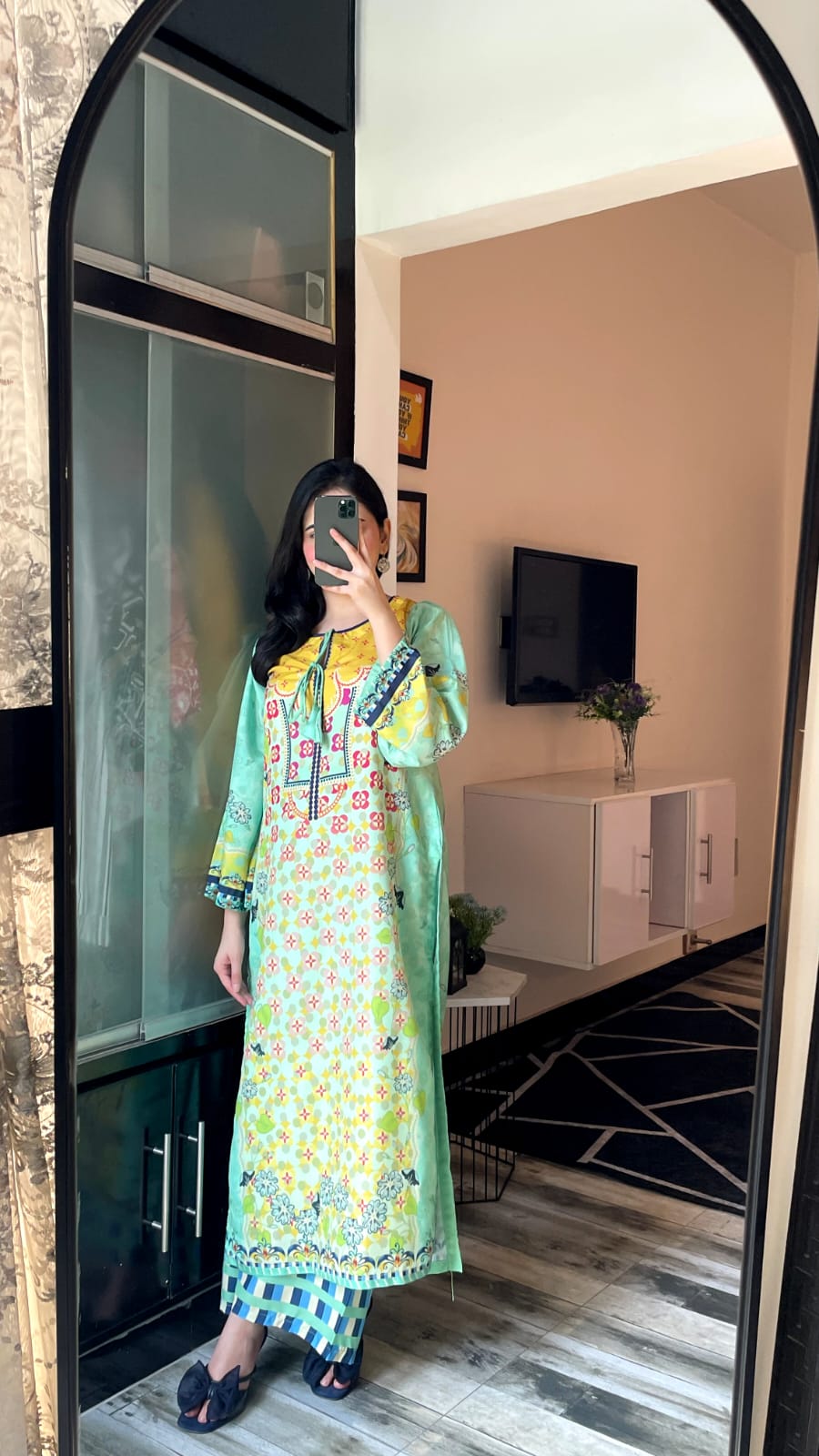 2-Piece Silky Lawn