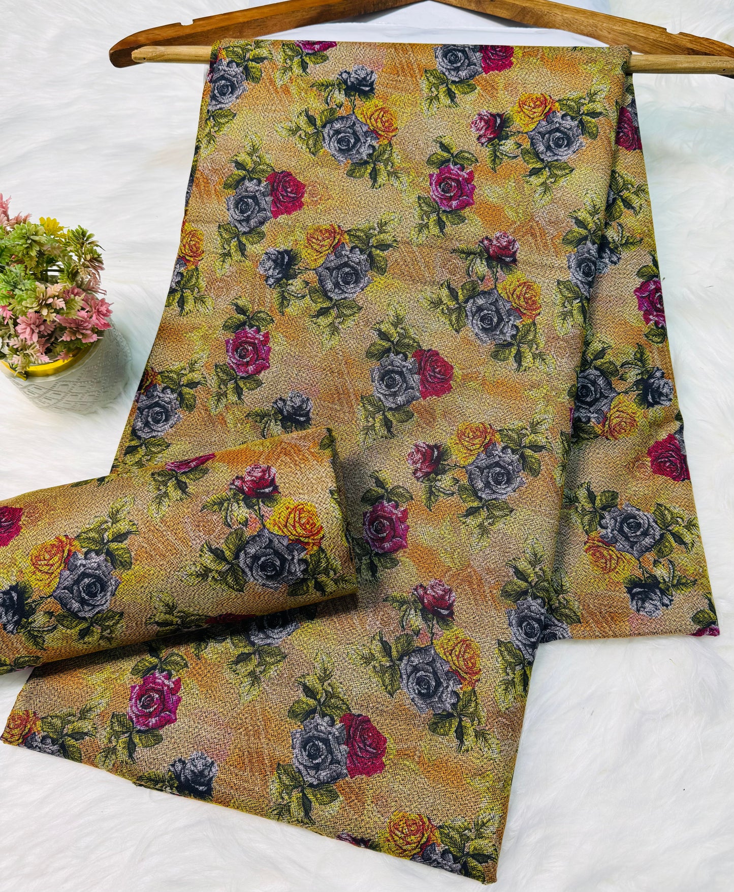 Unstitched Premium Dhanak 2PC Suit Fabric - 0021