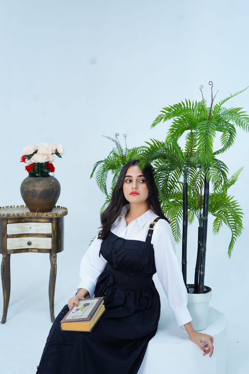 Butterfly Roomper Maxi Western Style Rs 2799/-