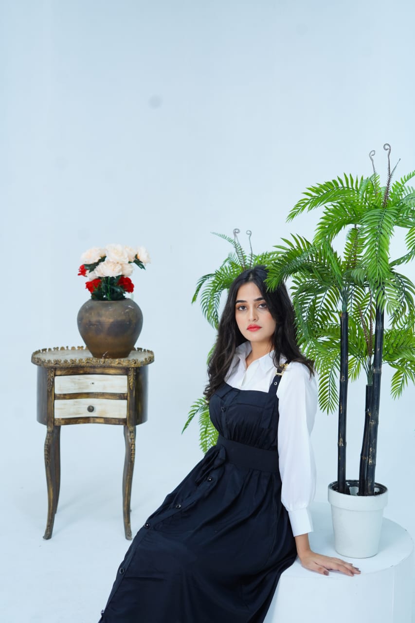 Butterfly Roomper Maxi Western Style Rs 2799/-