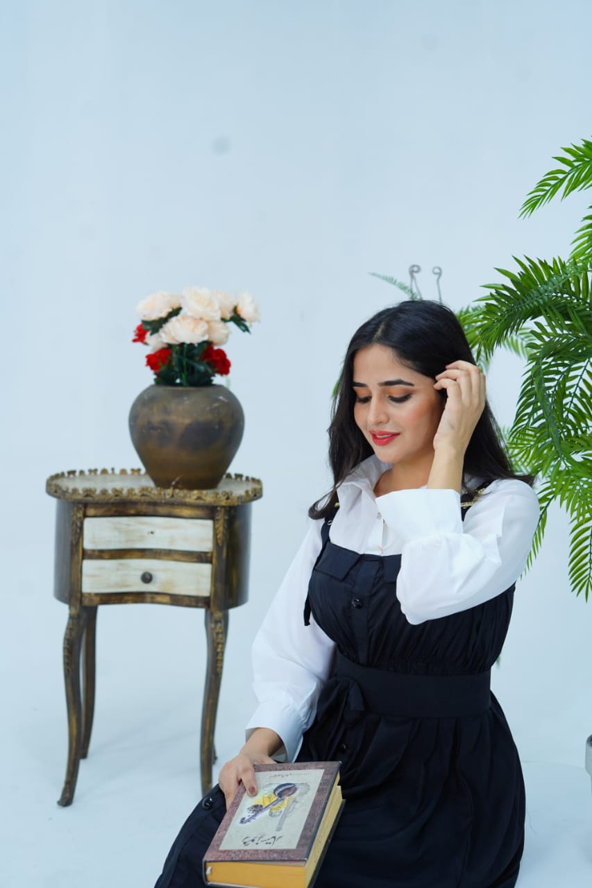 Butterfly Roomper Maxi Western Style Rs 2799/-