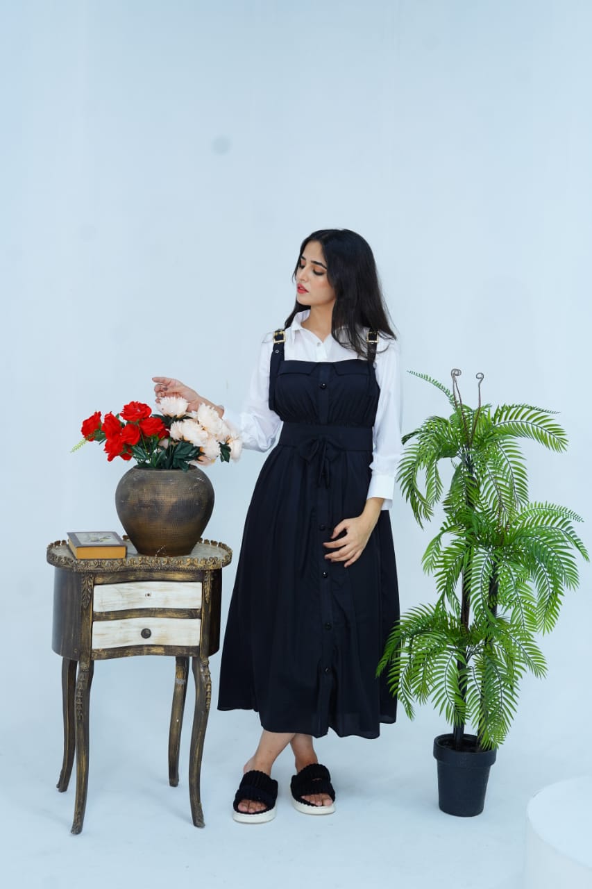 Butterfly Roomper Maxi Western Style Rs 2799/-