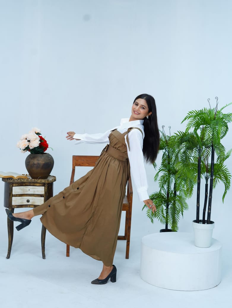 Butterfly Roomper Maxi Western Style Rs 2799/-